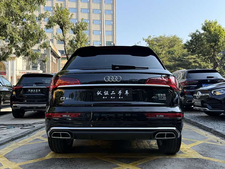 Фото 4 - Audi Q5L
