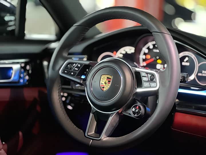 Фото 7 - Porsche Panamera