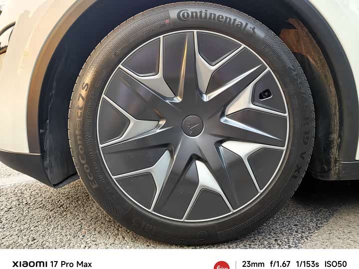 Фото 6 - Tesla Model Y