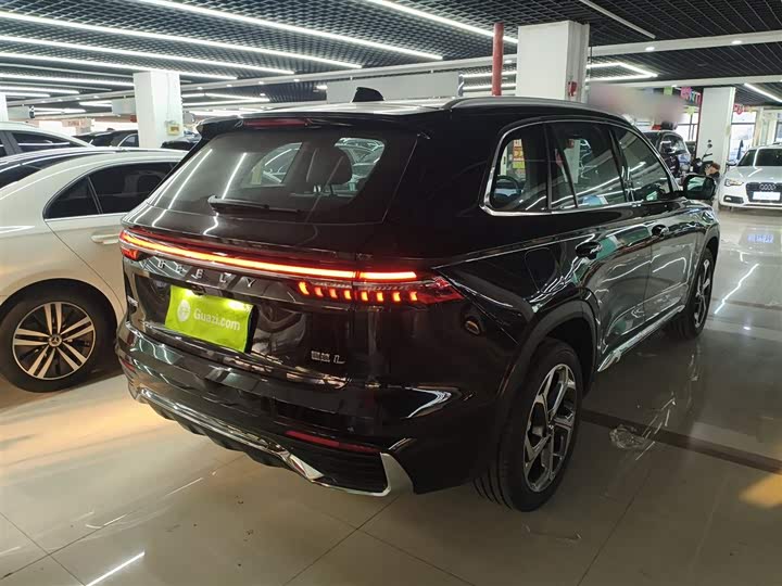 Фото 7 - Geely Monjaro