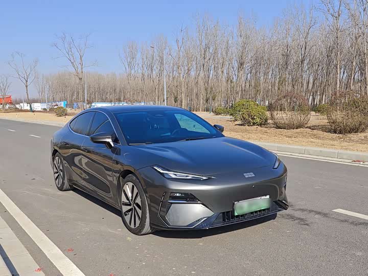 Фото 3 - Geely Galaxy E8