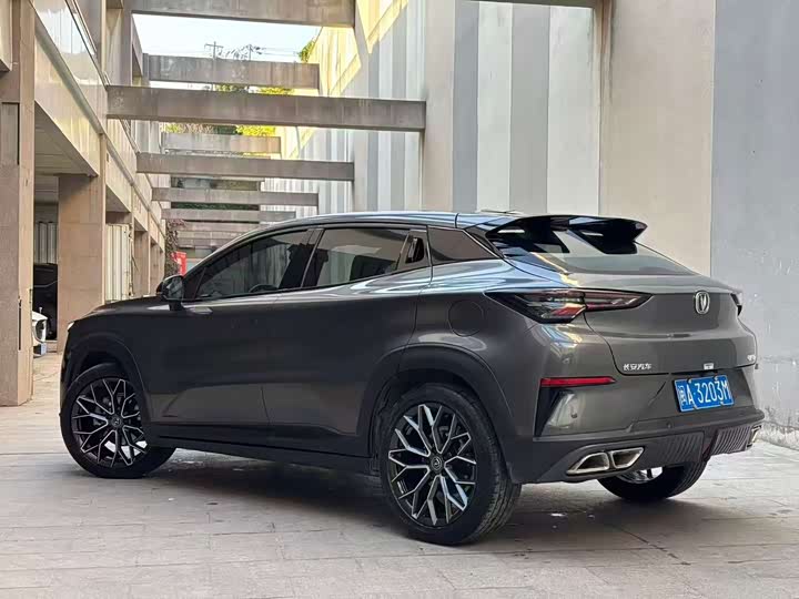 Фото 4 - Changan UNI-T