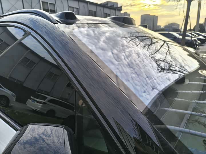 Фото 8 - Nio ES6