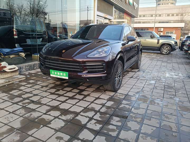 Фото 1 - Porsche Cayenne