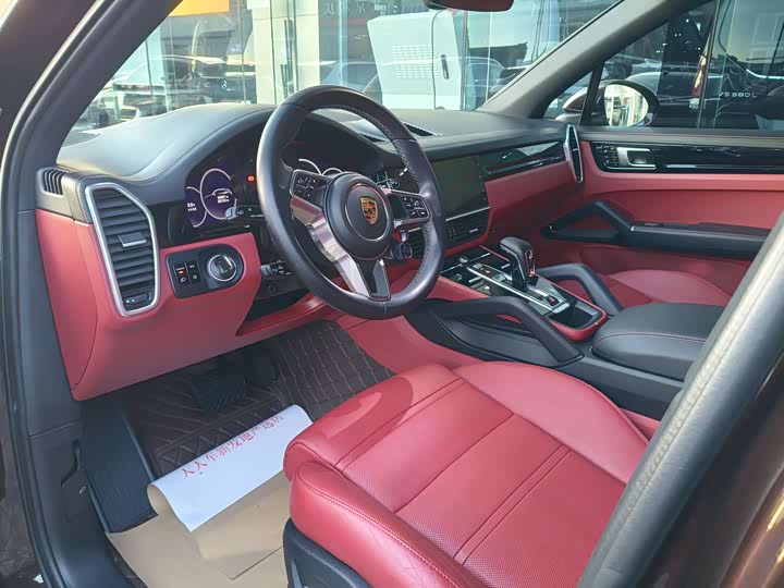 Фото 9 - Porsche Cayenne