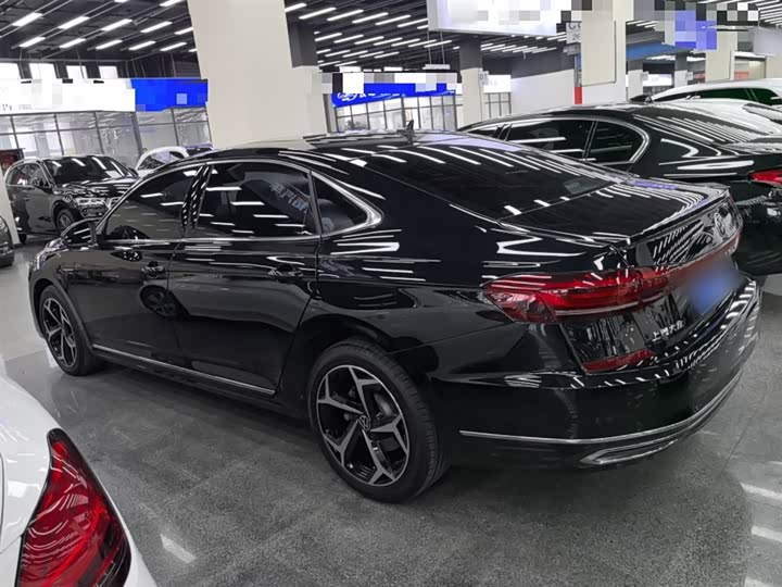 Фото 5 - Volkswagen Passat