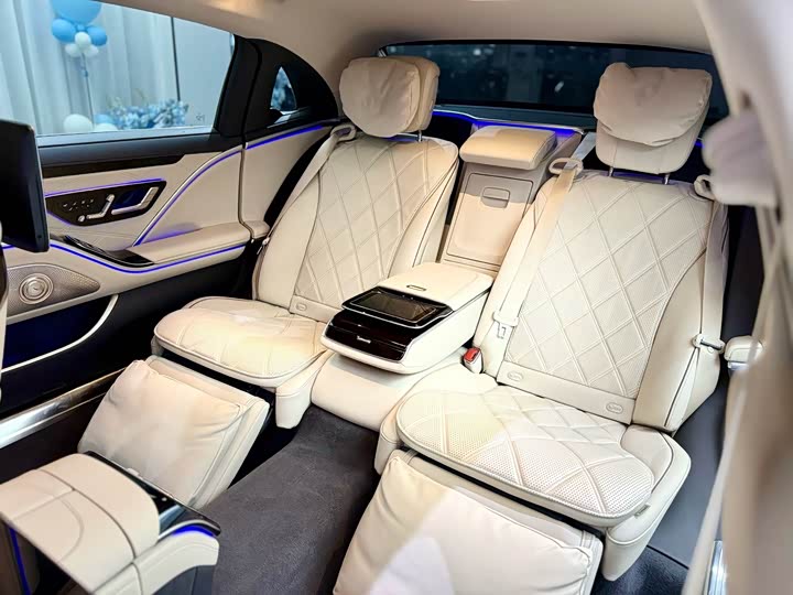 Фото 6 - Mercedes-Benz Maybach S-Class
