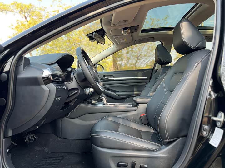 Фото 7 - Nissan Teana