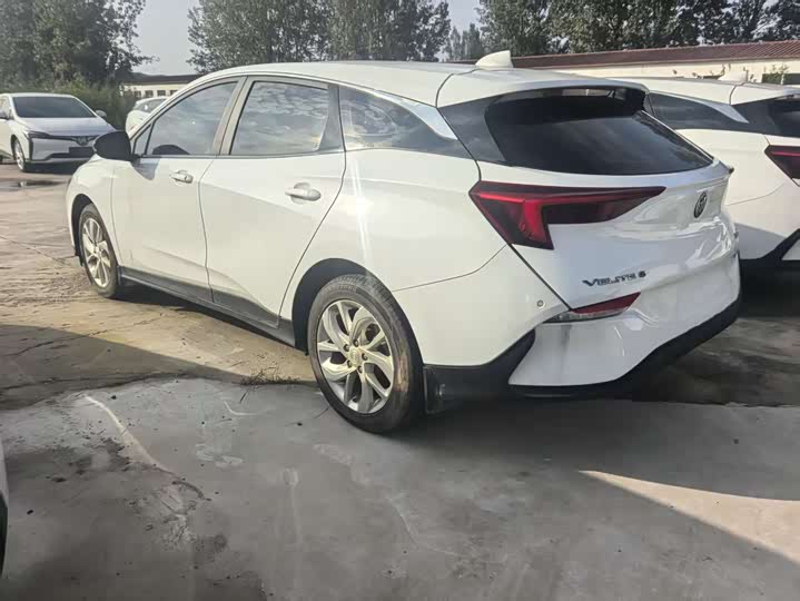 Фото 2 - Buick Velite 6