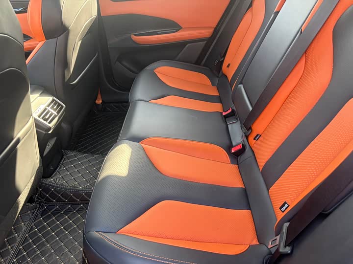 Фото 6 - Changan UNI-V