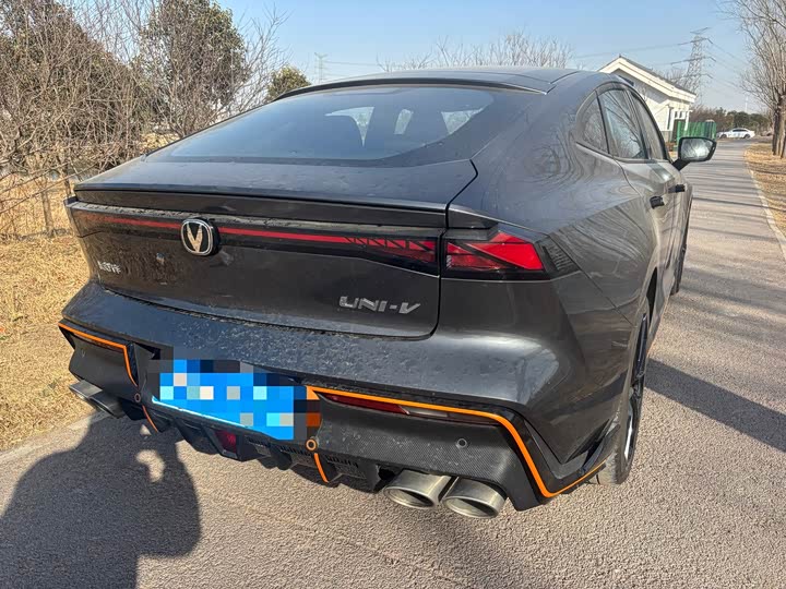 Фото 7 - Changan UNI-V