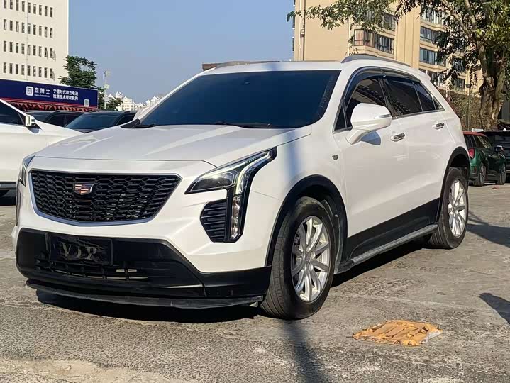 Фото 1 - Cadillac XT4