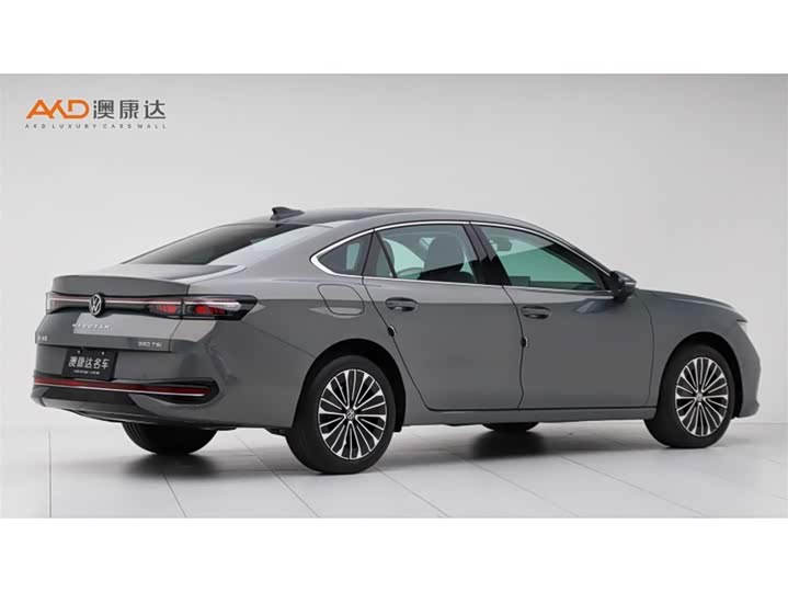 Фото 3 - Volkswagen Magotan