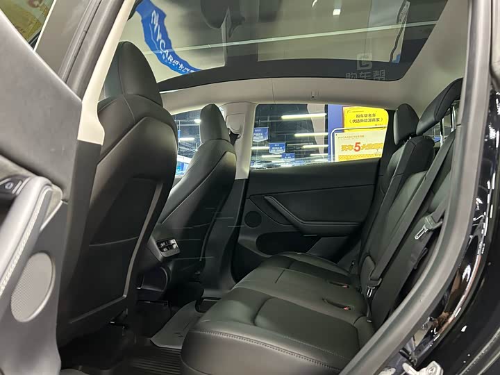 Фото 8 - Tesla Model Y