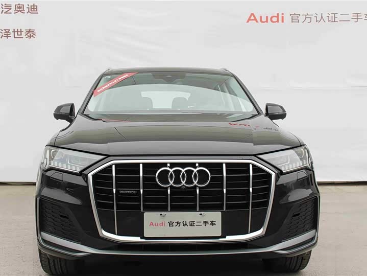 Фото 2 - Audi Q7