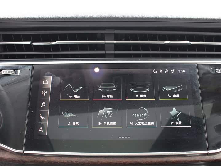 Фото 7 - Audi Q7