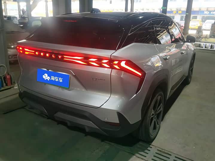 Фото 3 - Geely Galaxy L7