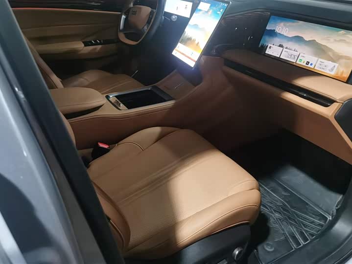 Фото 8 - Geely Galaxy L7