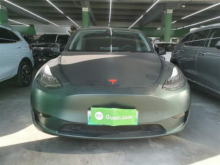 Фото 3 - Tesla Model Y