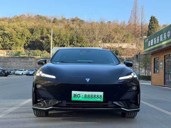 Фото 2 - Changan Deepal SL03