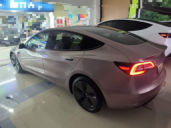 Фото 5 - Tesla Model 3