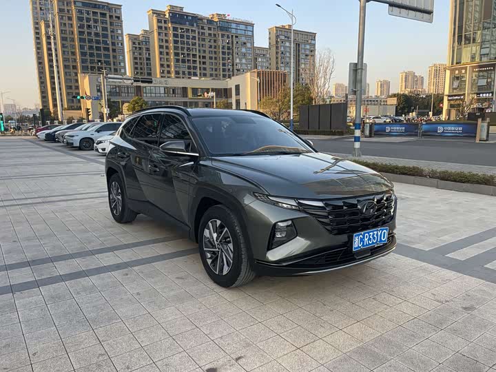 Фото 1 - Hyundai Tucson L