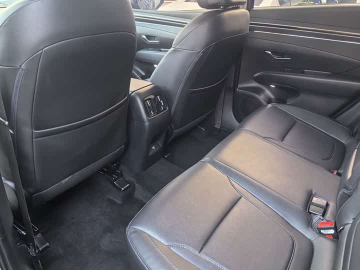 Фото 8 - Hyundai Tucson L