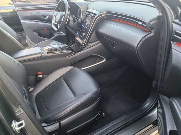 Фото 9 - Hyundai Tucson L