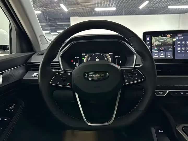 Фото 5 - Geely Preface