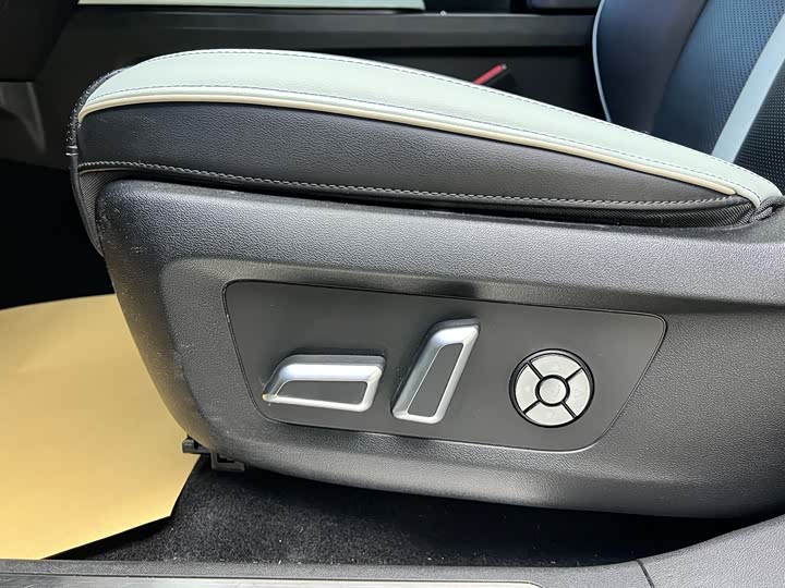 Фото 7 - Tank 300