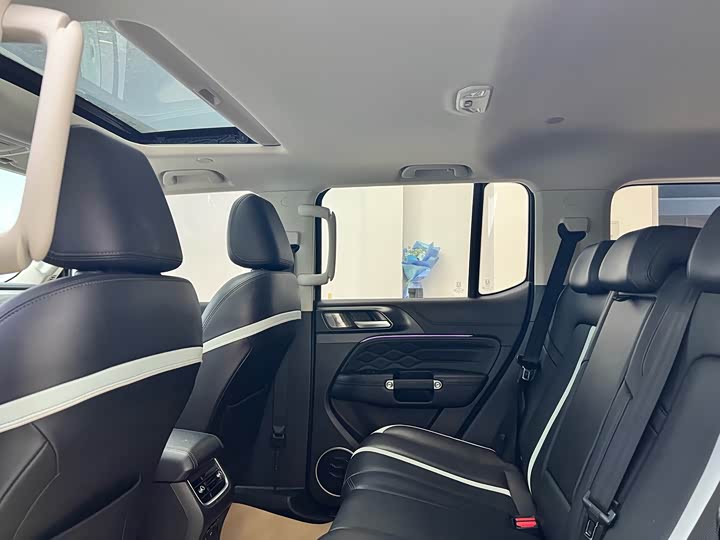 Фото 9 - Tank 300