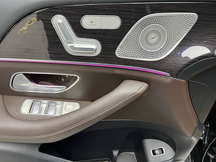 Фото 4 - Mercedes-Benz GLE-Class