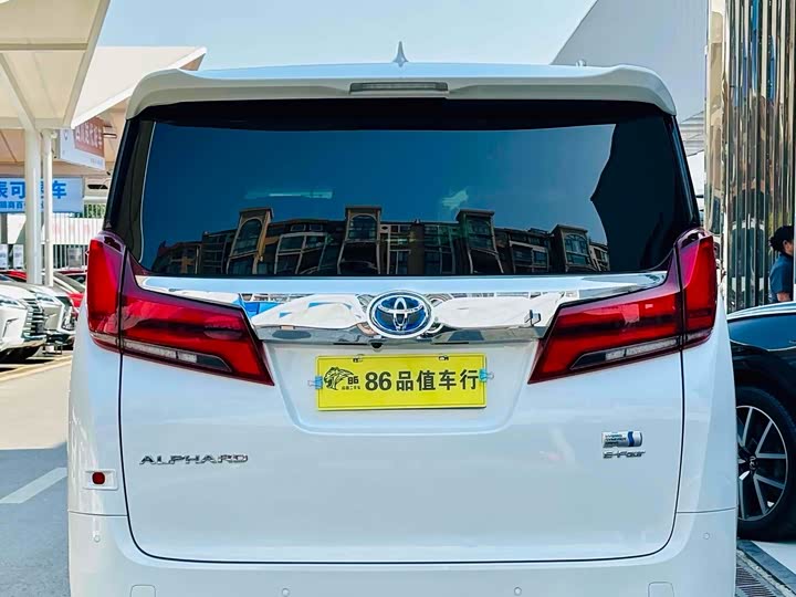 Фото 3 - Toyota Alphard