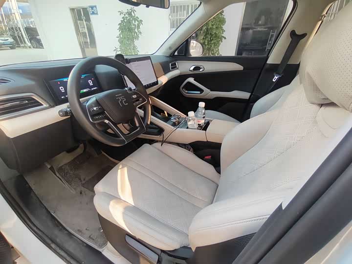 Фото 7 - BYD Yuan Up