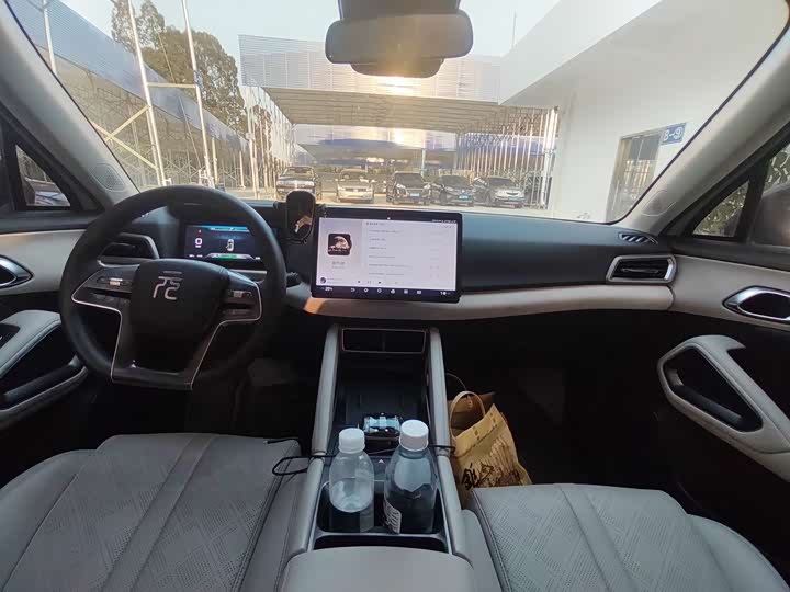 Фото 8 - BYD Yuan Up