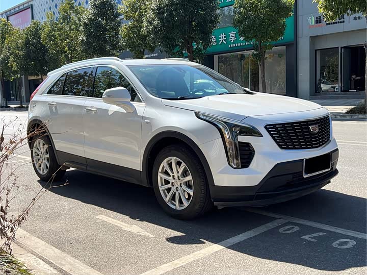 Фото 3 - Cadillac XT4