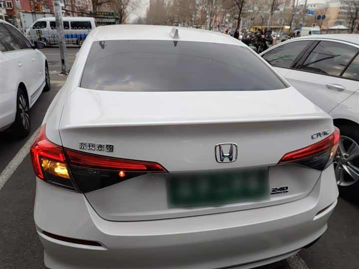 Фото 6 - Honda Civic