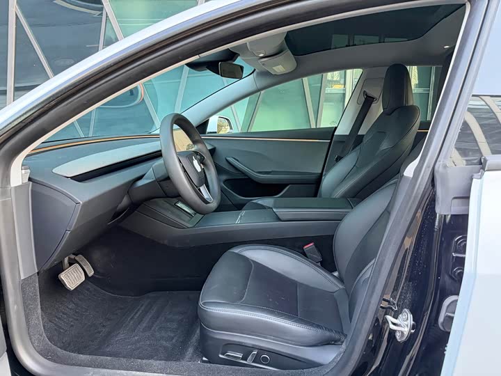 Фото 7 - Tesla Model 3