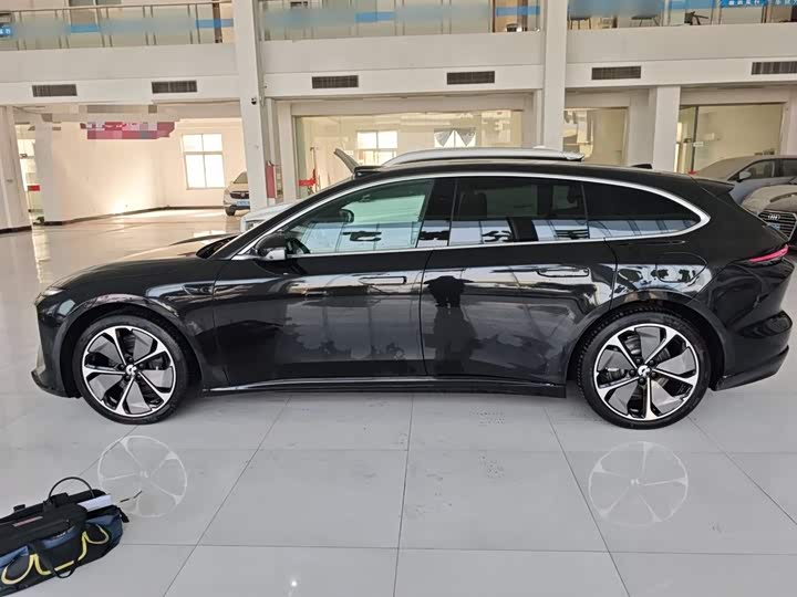 Фото 5 - Nio ET5T