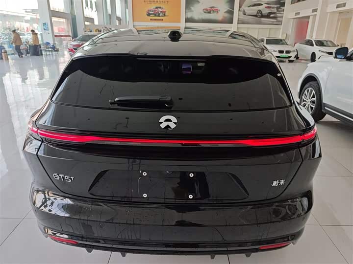 Фото 6 - Nio ET5T