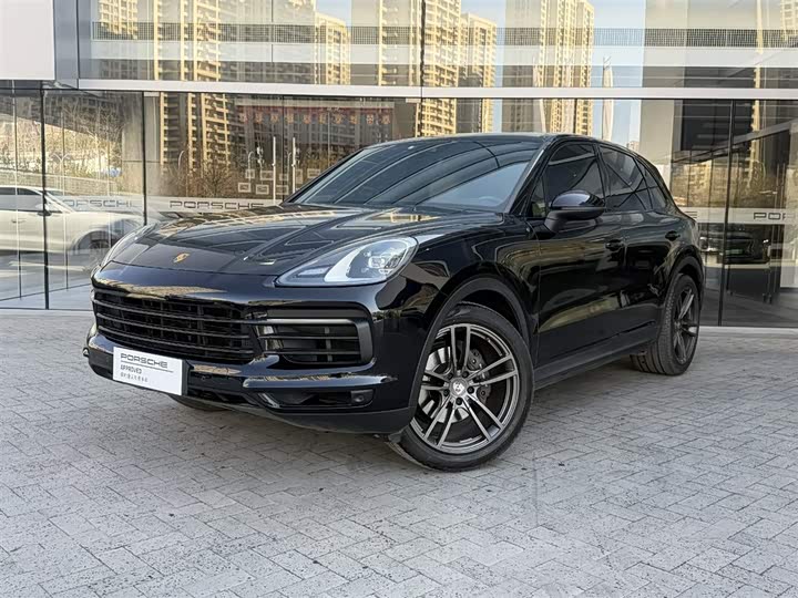 Фото 1 - Porsche Cayenne