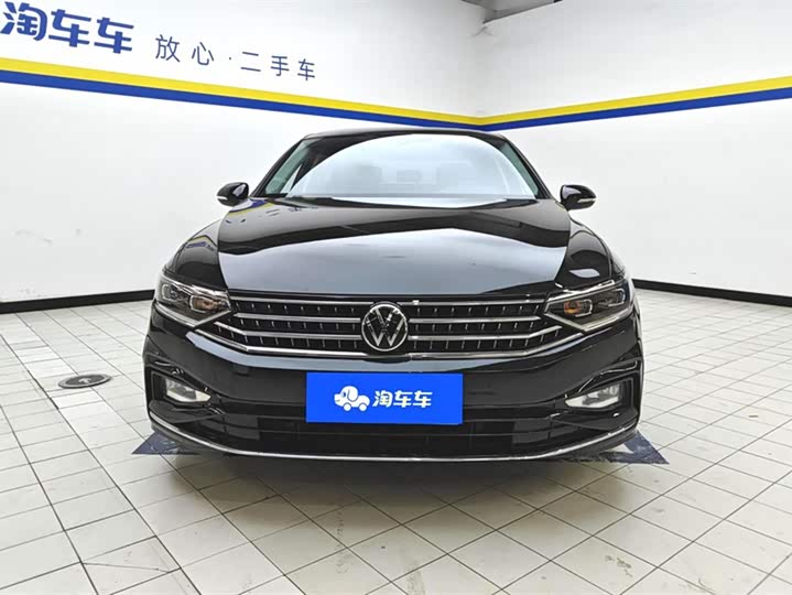 Фото 2 - Volkswagen Magotan