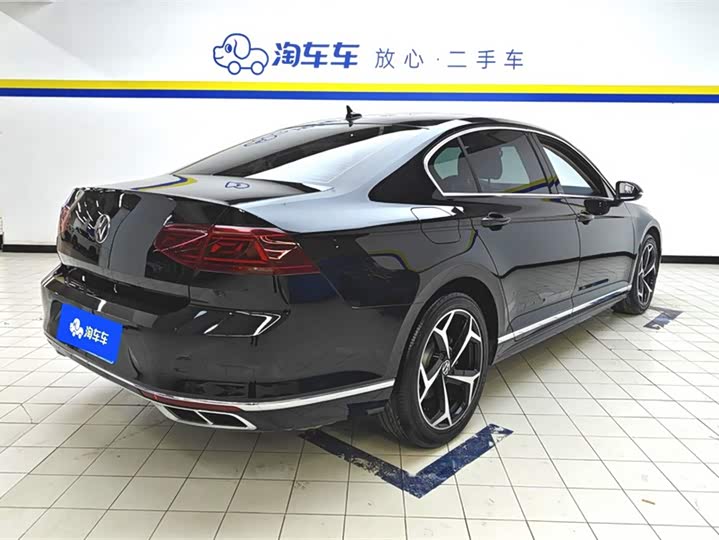 Фото 3 - Volkswagen Magotan