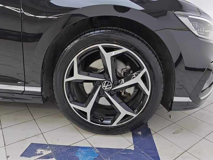 Фото 6 - Volkswagen Magotan