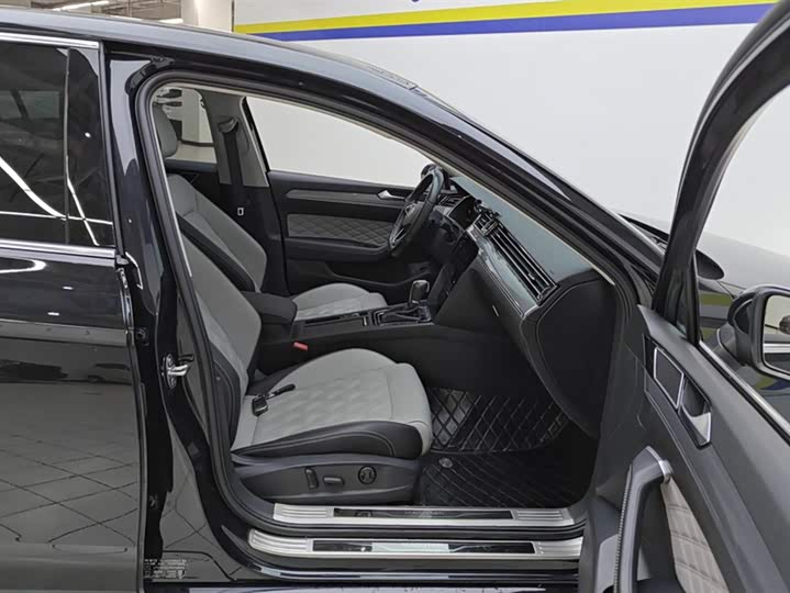 Фото 8 - Volkswagen Magotan