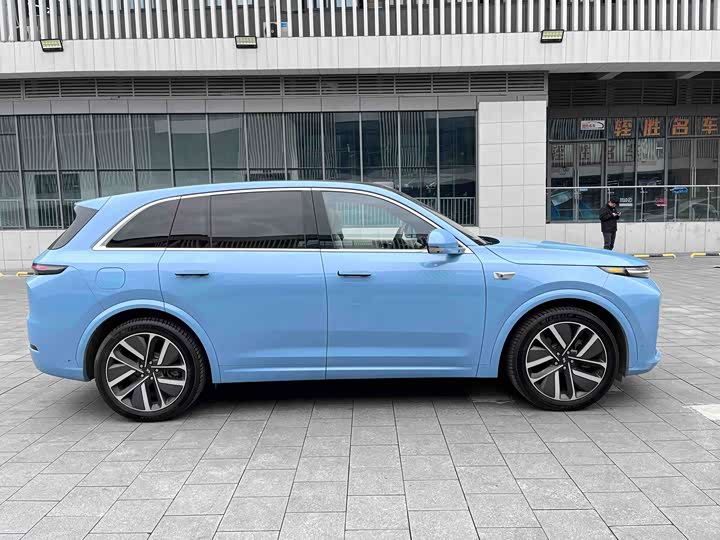 Фото 2 - LiXiang L7