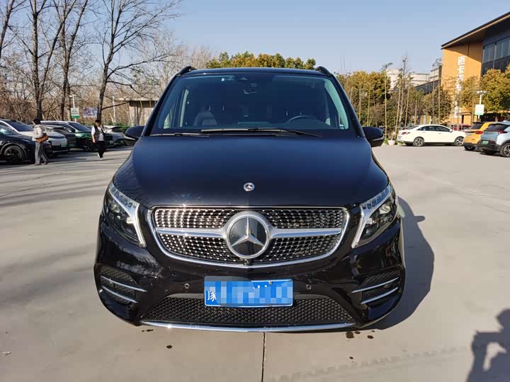 Фото 2 - Mercedes-Benz V-Class