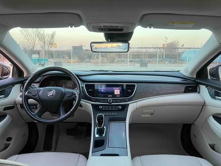 Фото 8 - Buick LaCrosse