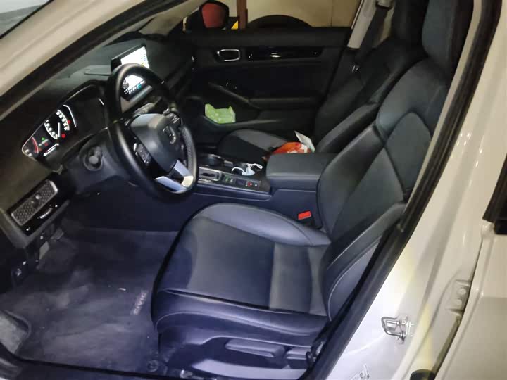 Фото 8 - Honda Civic