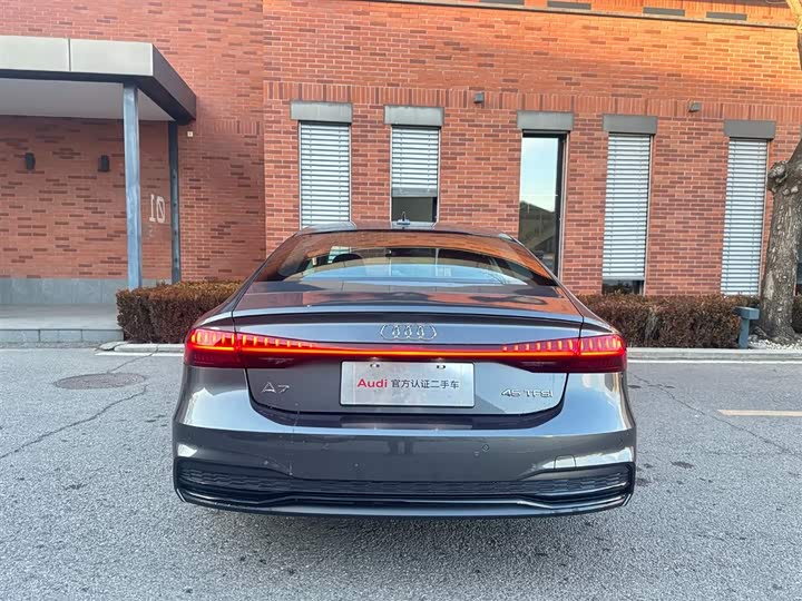 Фото 5 - Audi A7